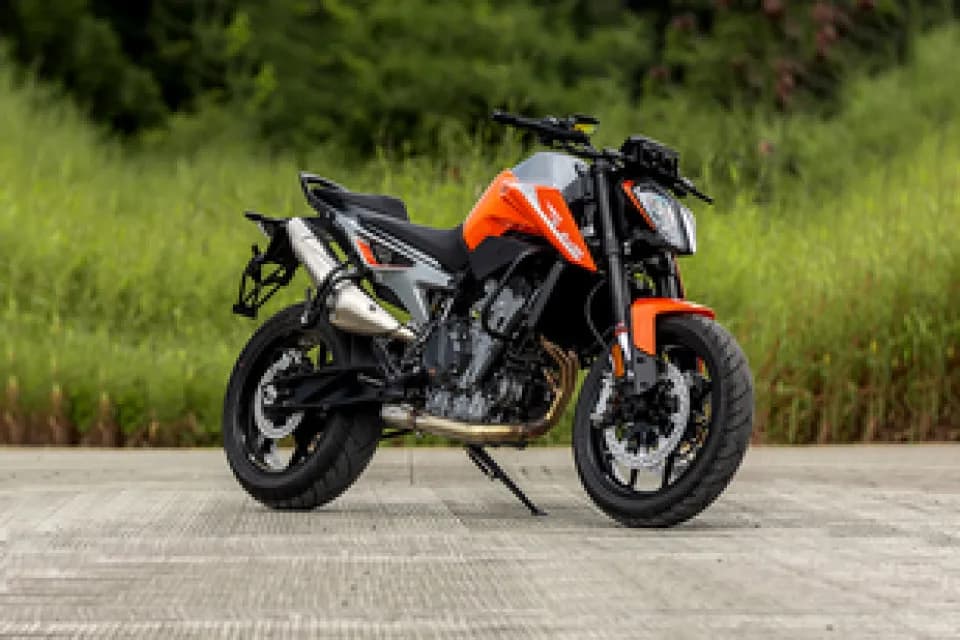 2025 KTM 790 Duke