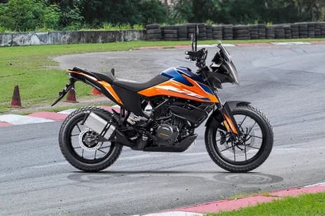 2025 KTM Adventure