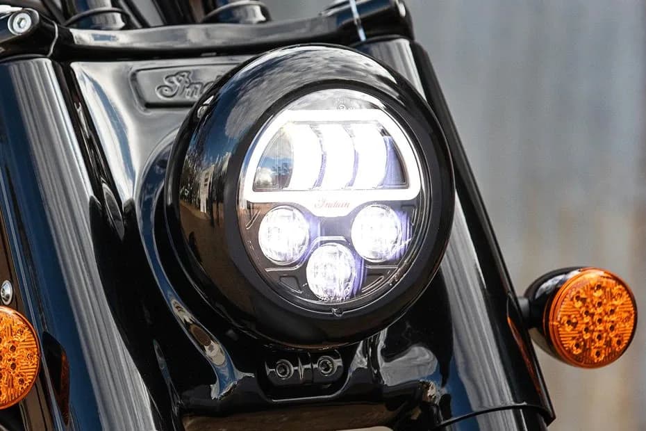 2025 Indian Chief Bobber Dark Horse